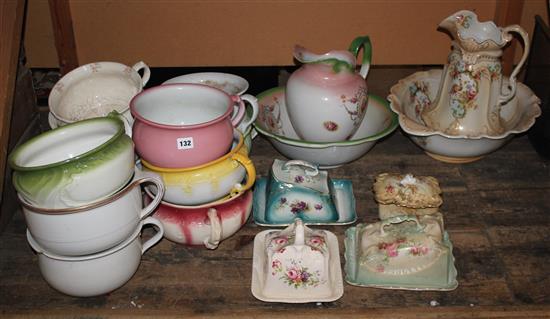 Qty chamber pots etc